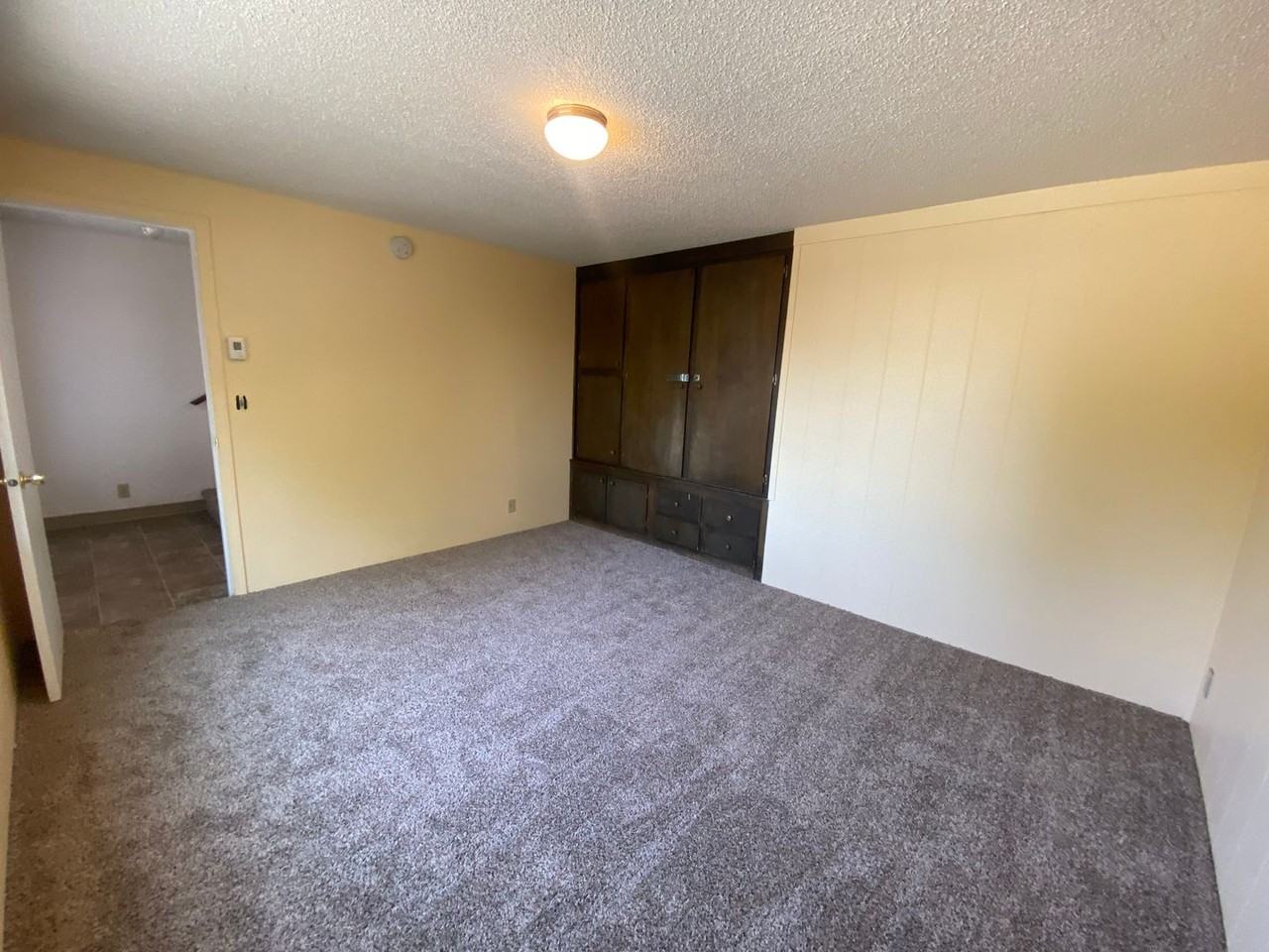 2469 Miami Ln - Photo 7 of 15