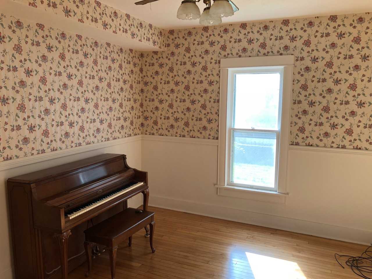 317 Fargo Street - Photo 5 of 10