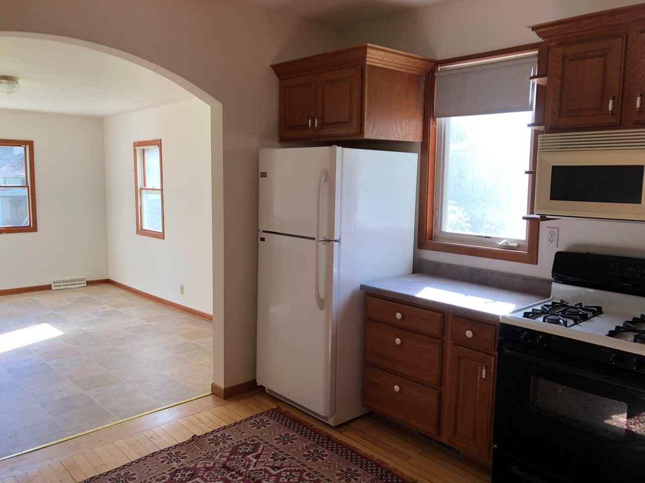 317 Fargo Street - Photo 6 of 10