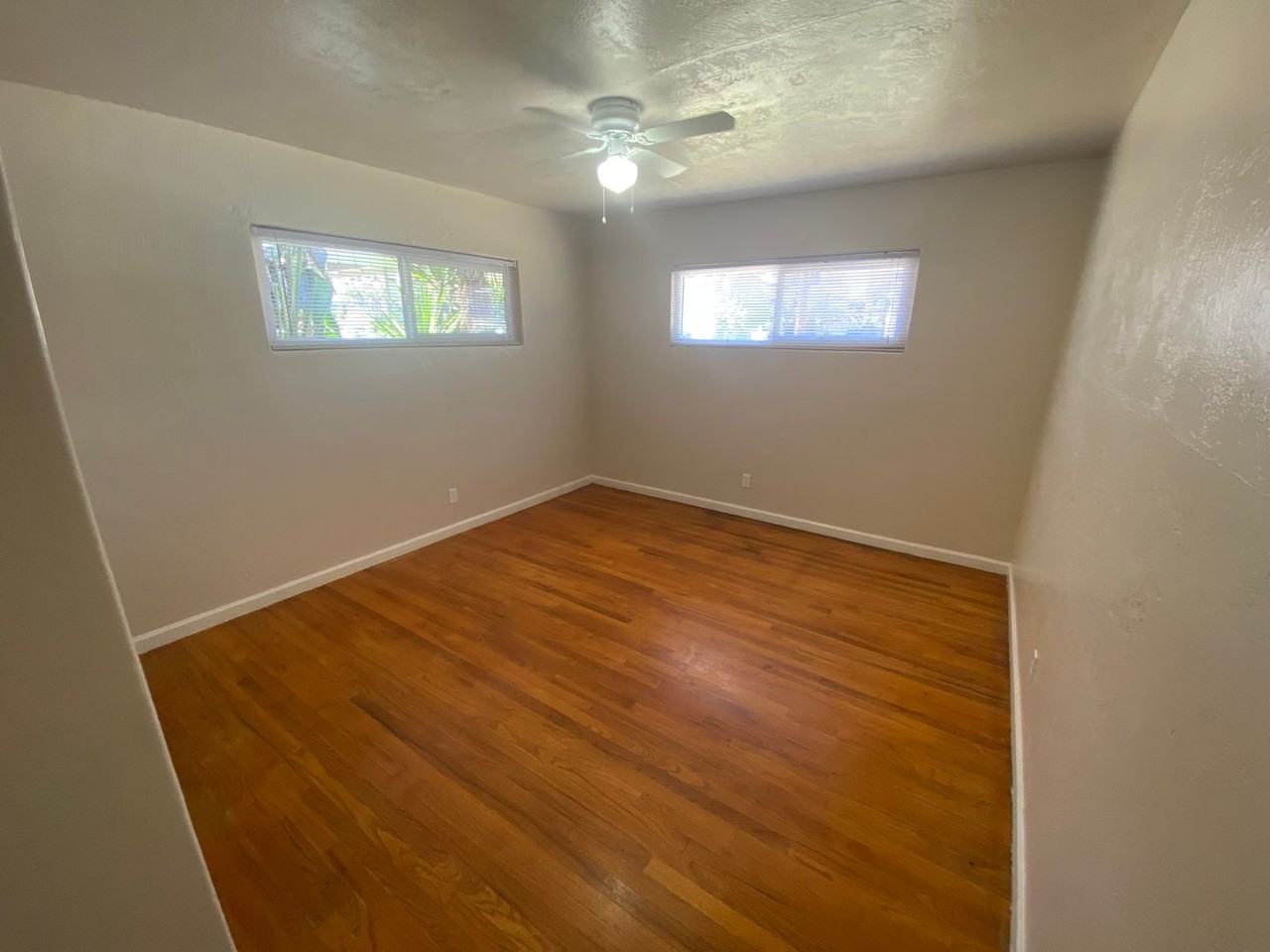 1950 E Simpson Ave - Photo 3 of 13