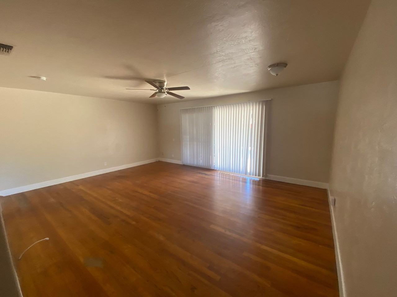 1950 E Simpson Ave - Photo 2 of 13