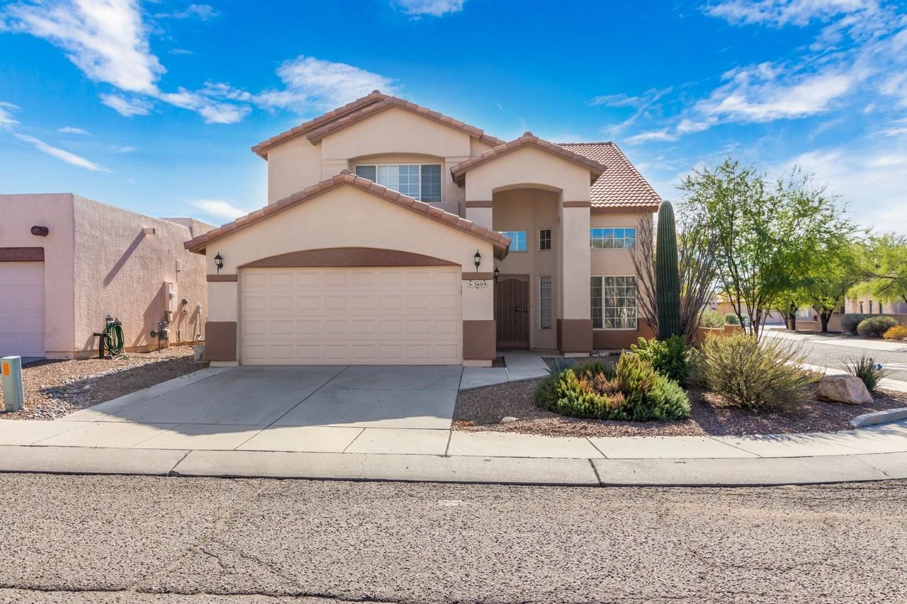 3609 3609 W. Camino De UraniaRLMA, Casas Adobes, AZ 85741 4 Bedroom