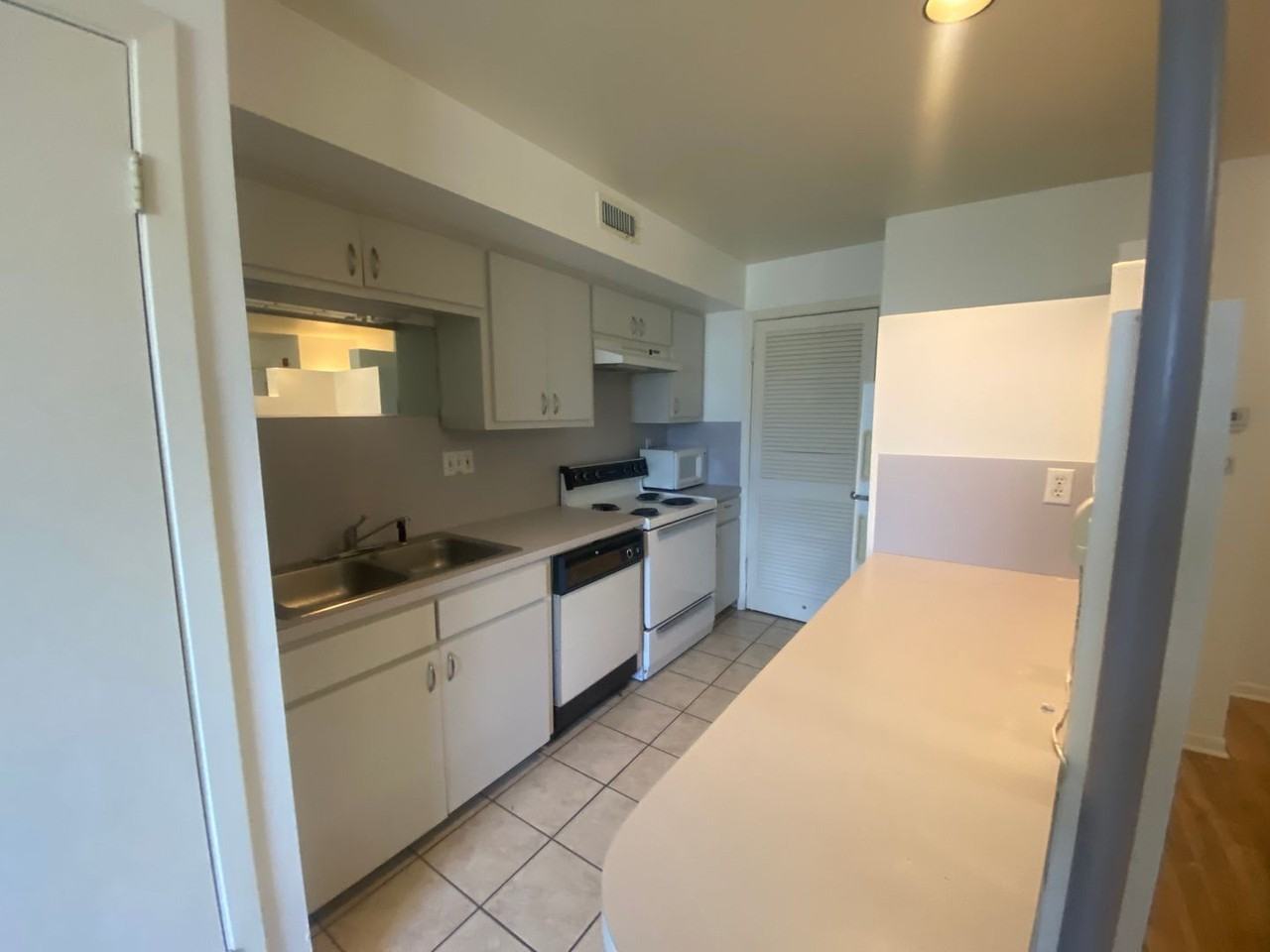 2505 Seton Ave. - Photo 6 of 25