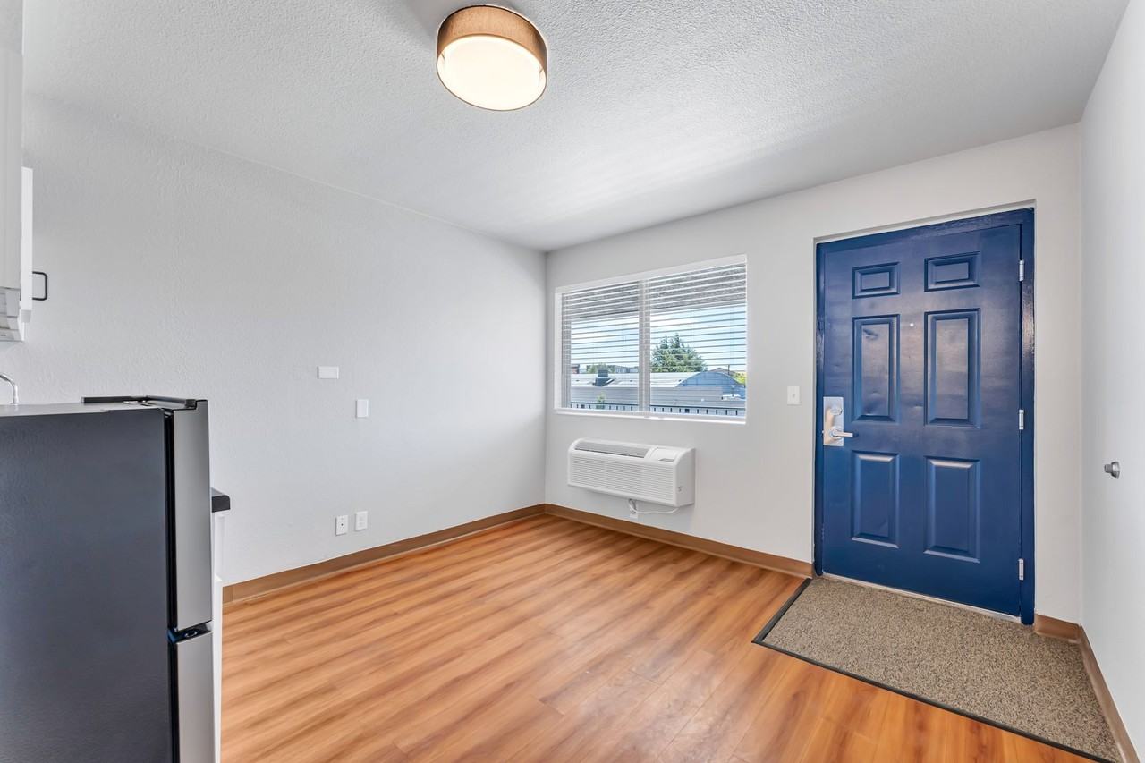 The Point Midtown - Photo 3 of 8