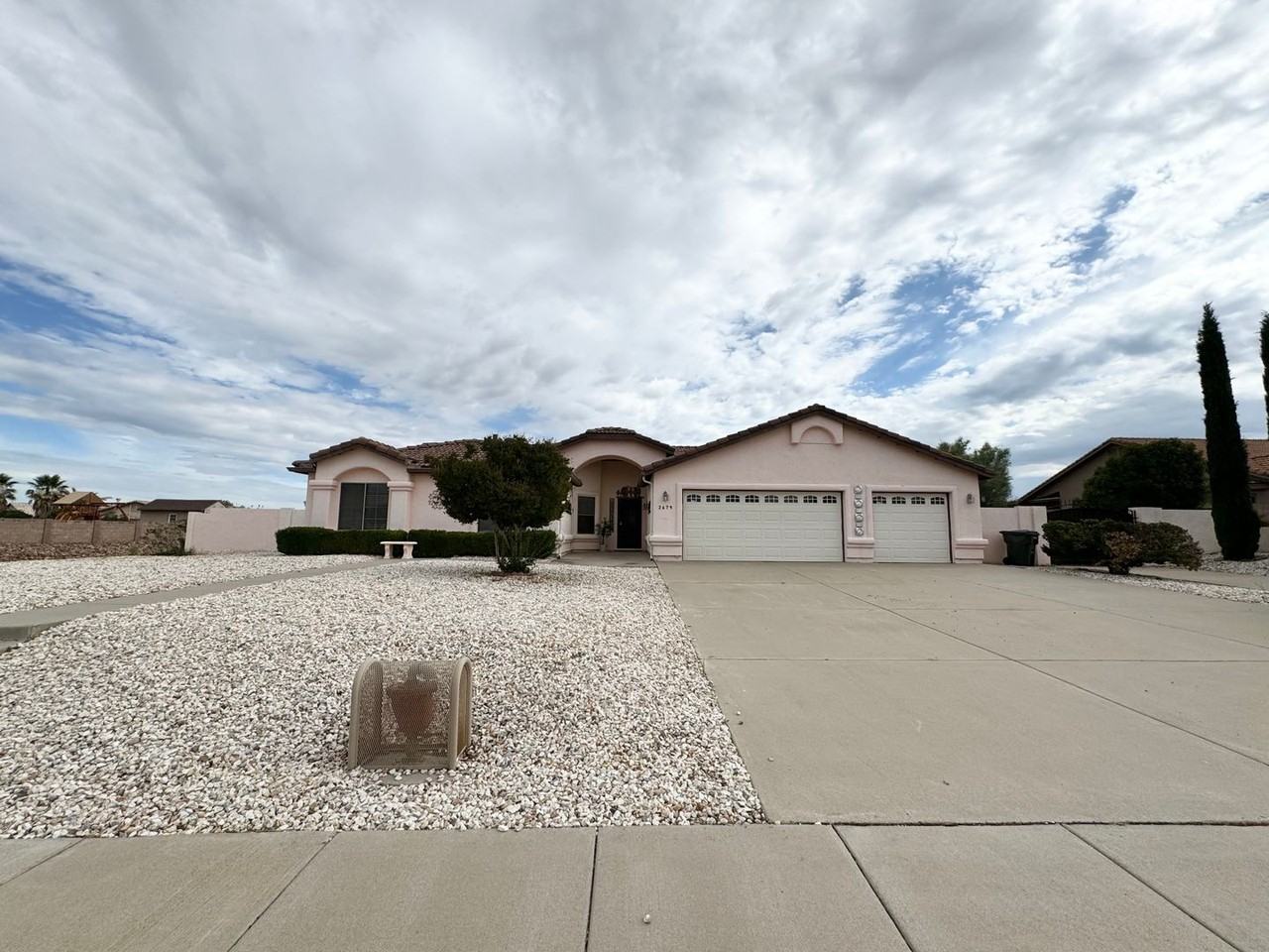 2679 Montaro Dr - Photo 2 of 32