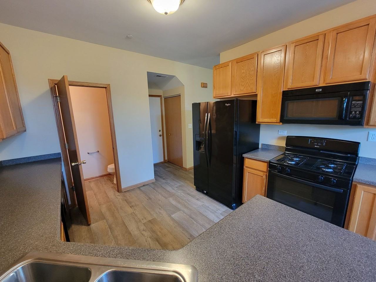 171-176 Willoughby (GP) - Photo 3 of 27