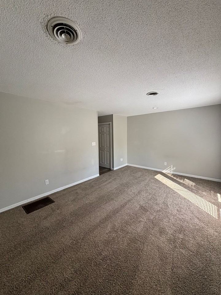 1837 1837 Lively Rd - 1839 Lively rd - Photo 6 of 11