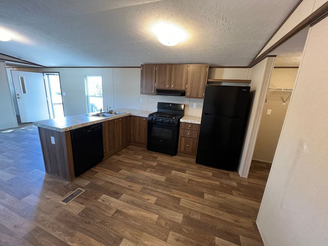 510 N 19th St #29 - Photo 6 of 19