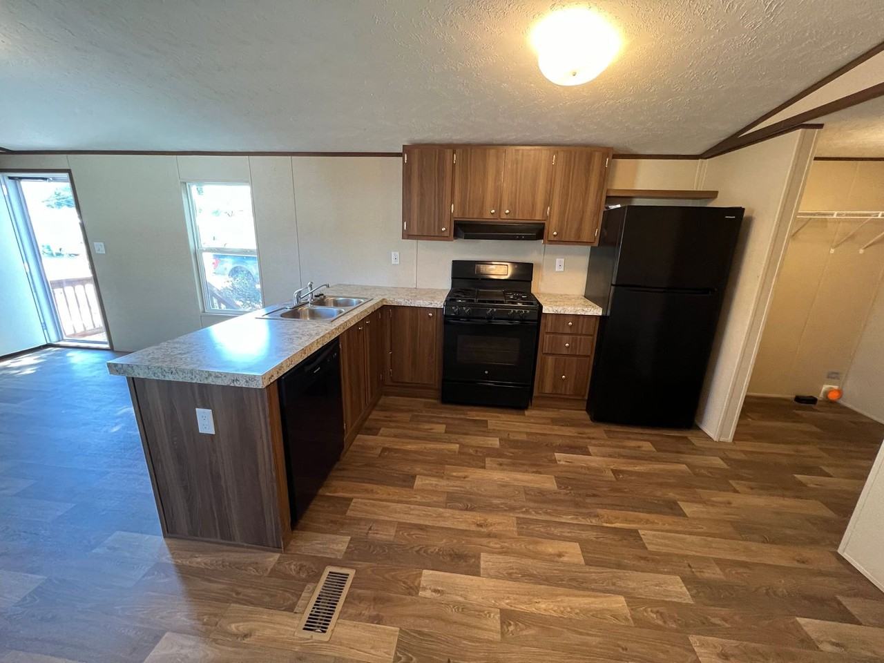 510 N 19th St #29 - Photo 7 of 19