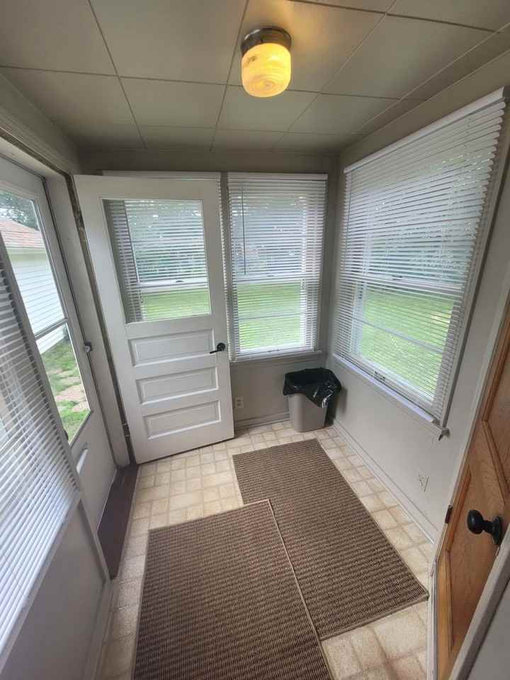 1915 Ohm Ave - Photo 3 of 16