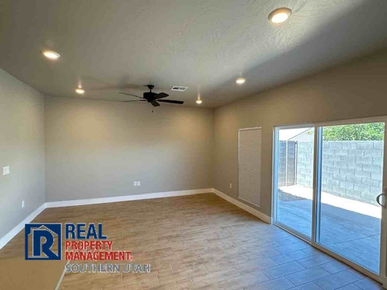 1962 W 250 S - Photo 2 of 18