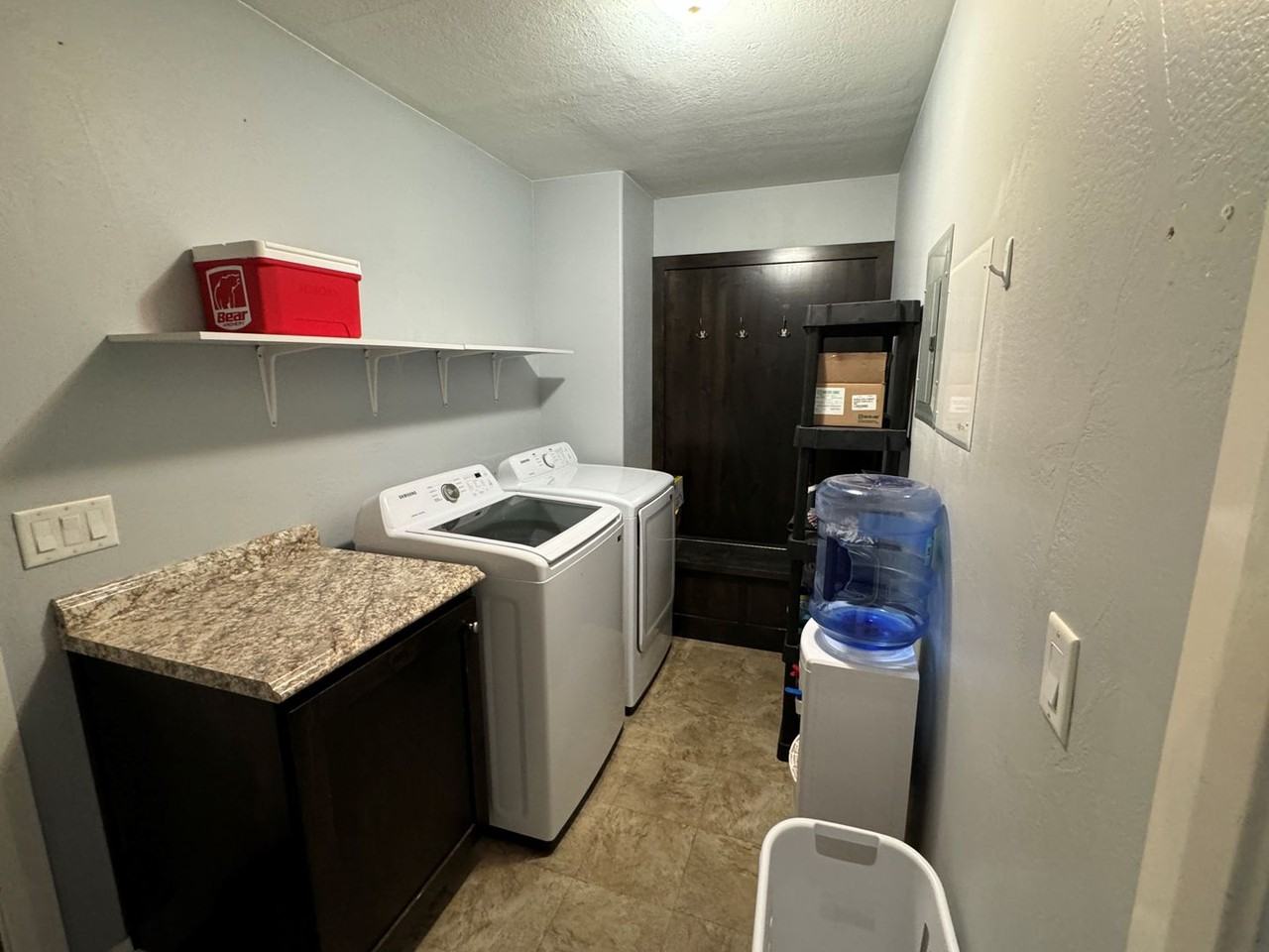 2098 E Ravine Rd - Photo 7 of 22
