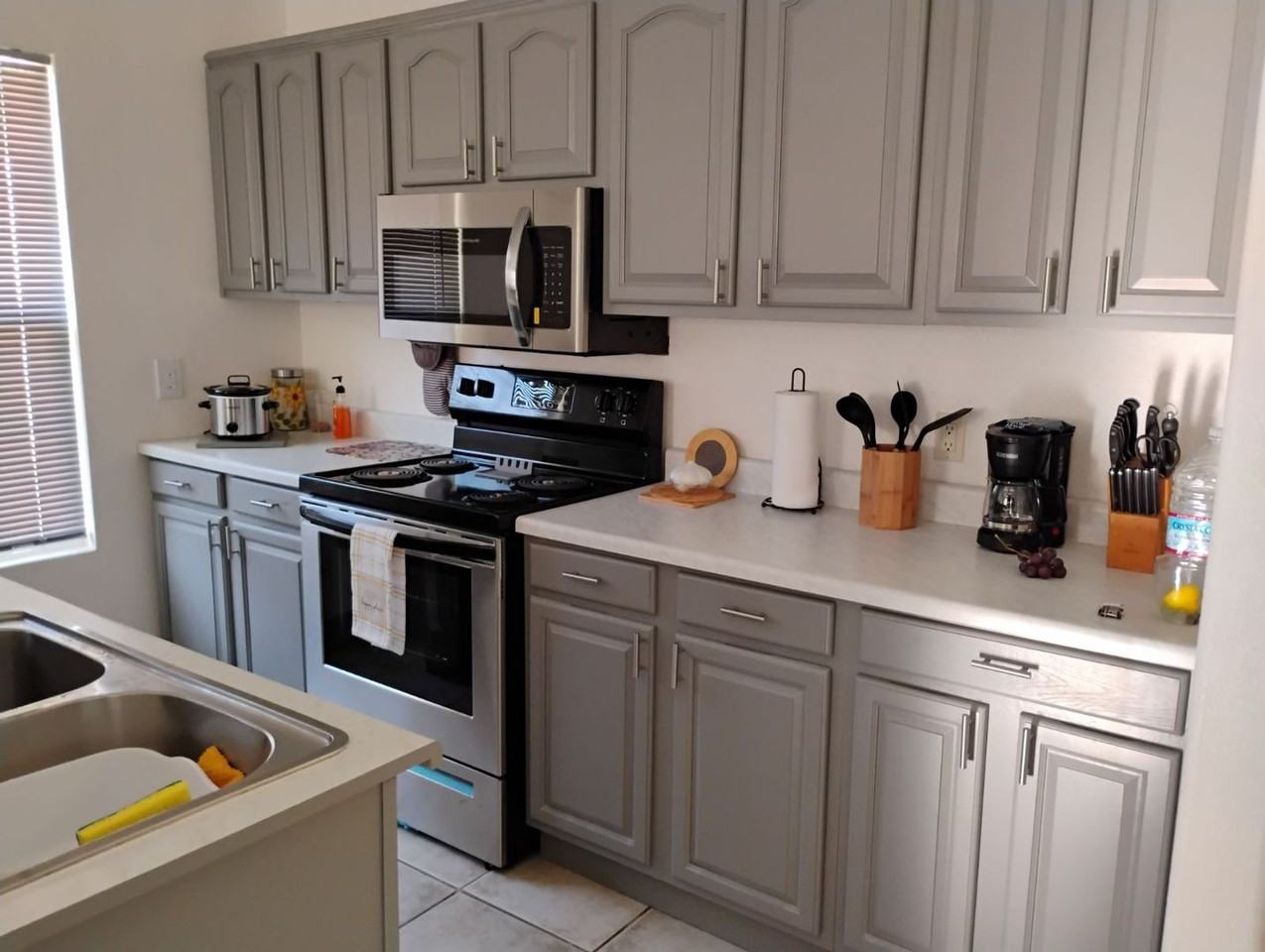 5660 19th Ave - Photo 2 of 7