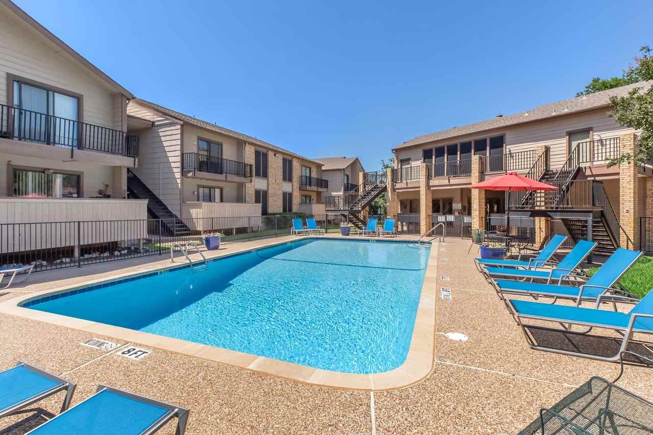 Country Green Apartments - Photo 3 of 50