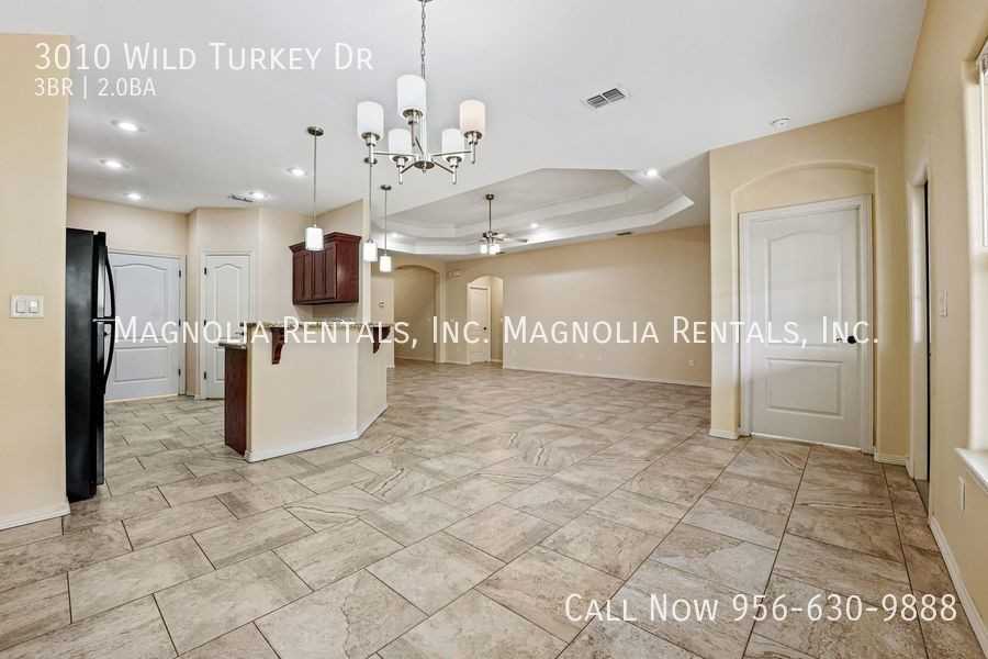 3010 Wildturkey Dr - Photo 3 of 13