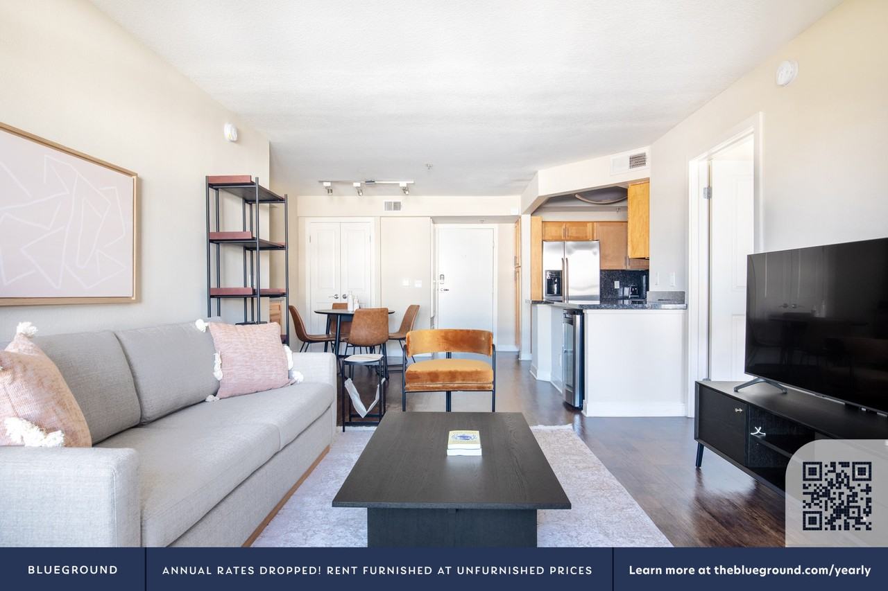 7660 Beverly Boulevard - Photo 4 of 48