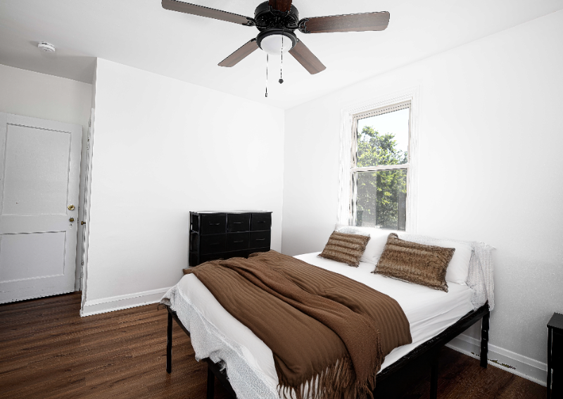 1663 Ralworth Rd - Photo 3 of 13