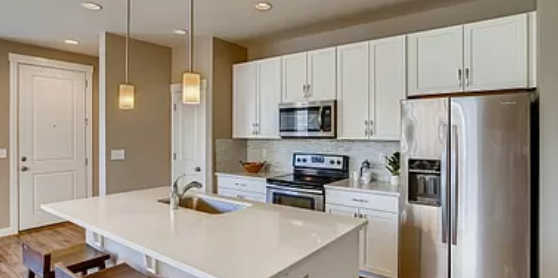 16467 Zuni Pl - Photo 4 of 12