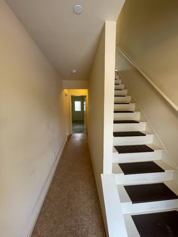 904 Gregs Dr - Photo 3 of 10