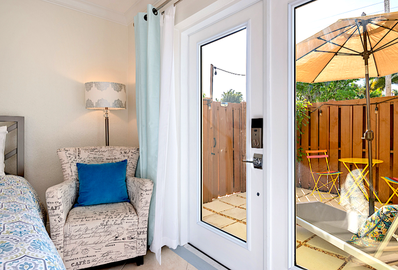 1420 Ne 17th Ter - Photo 3 of 19