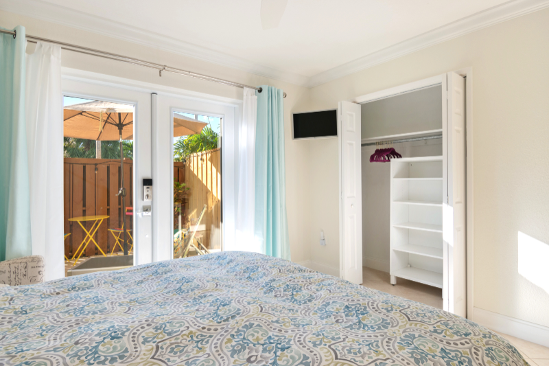 1420 Ne 17th Ter - Photo 5 of 19