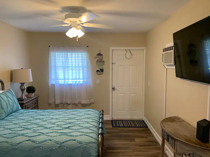 1554 Ne Dixie Hwy #9 - Photo 2 of 6