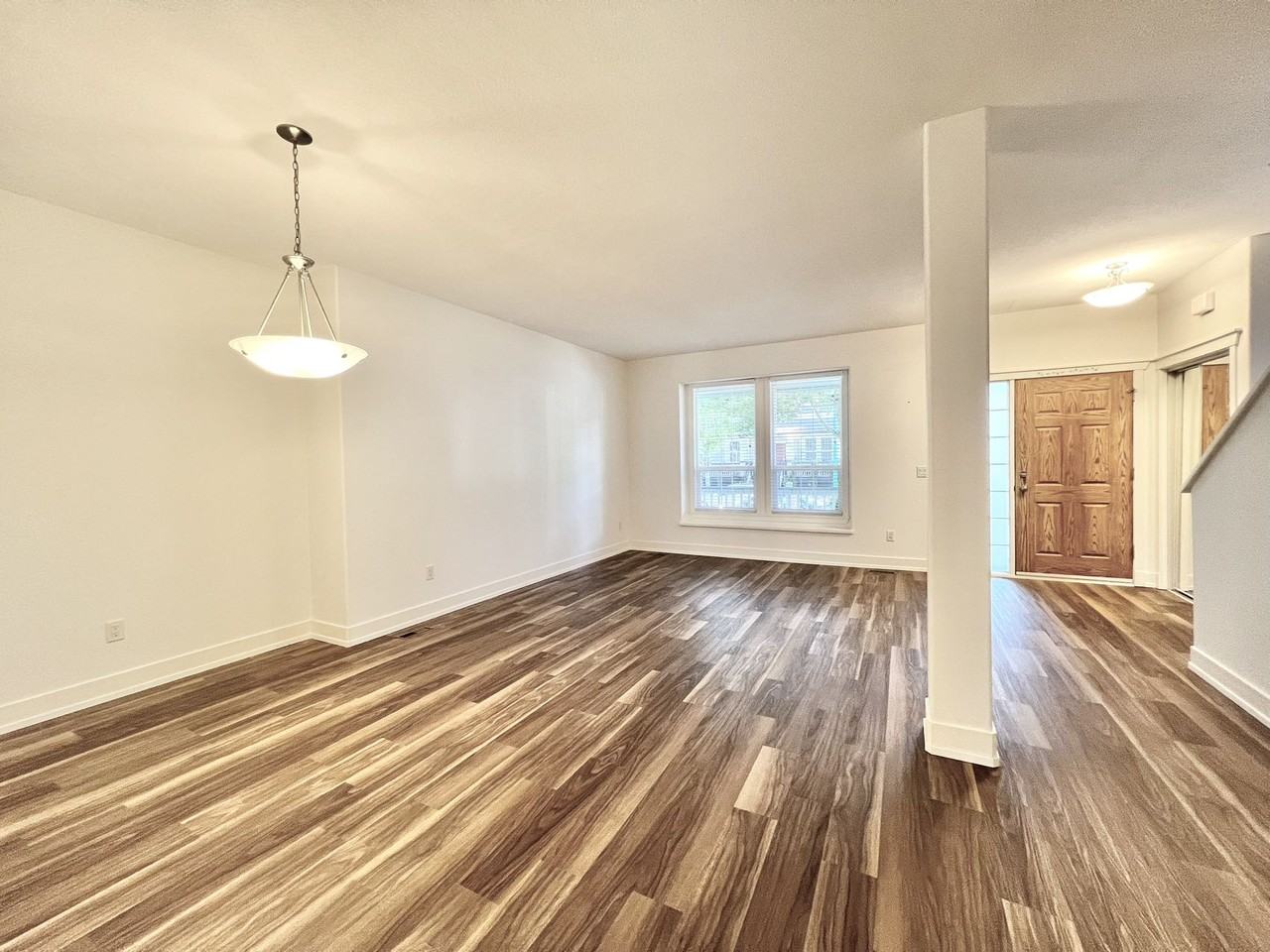 19046 69A Avenue - Photo 2 of 20