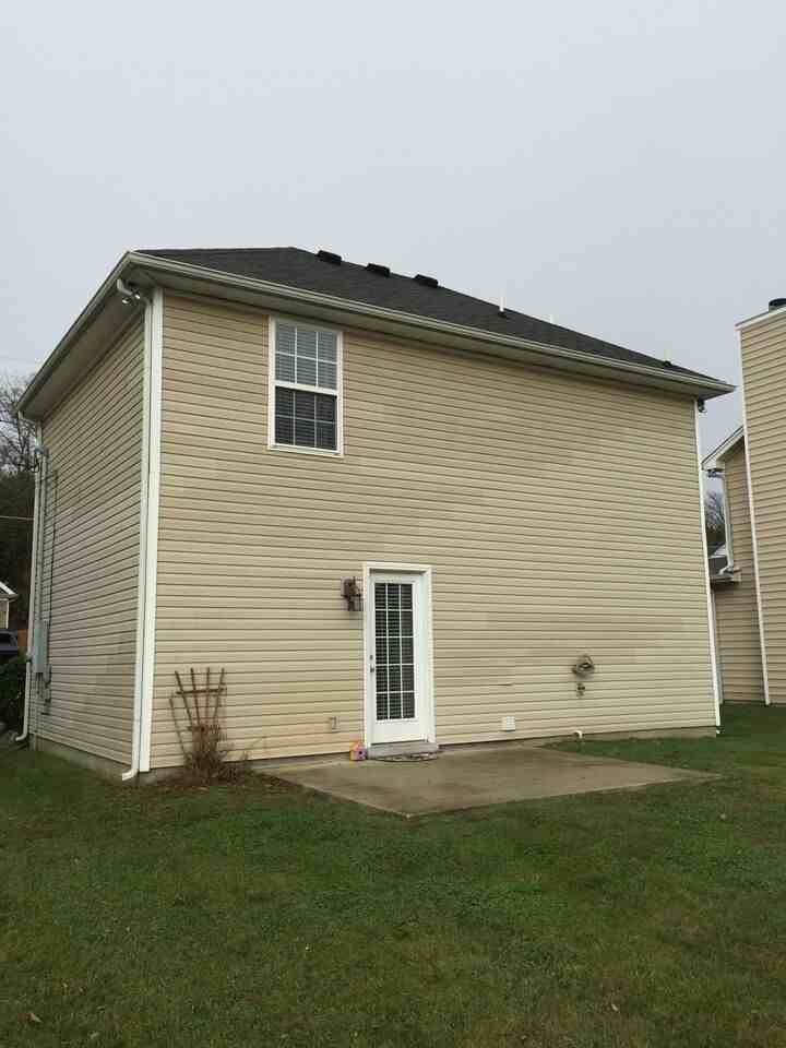 7480 Maggie Dr - Photo 3 of 17