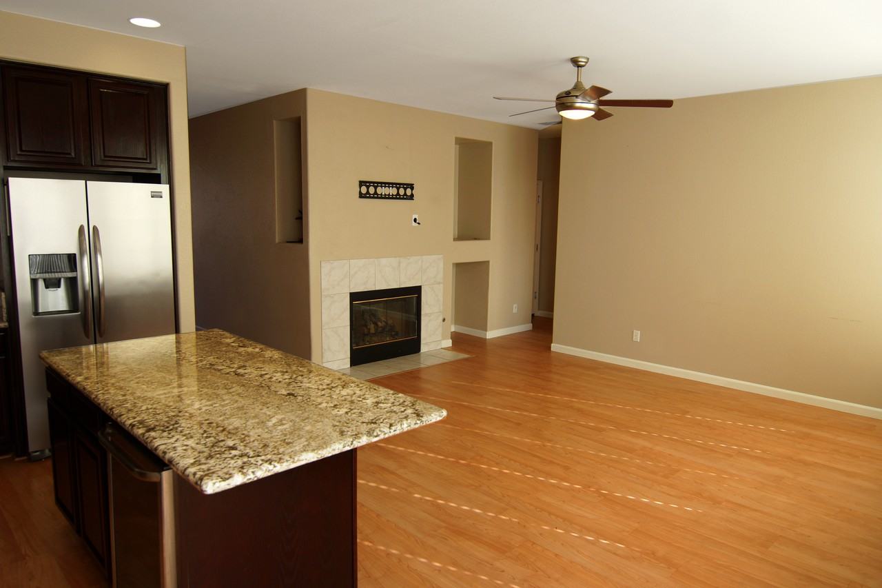 4729 La Crescent Loop - Photo 3 of 17