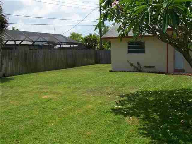 4380 Nw 4th St - Photo 2 of 8
