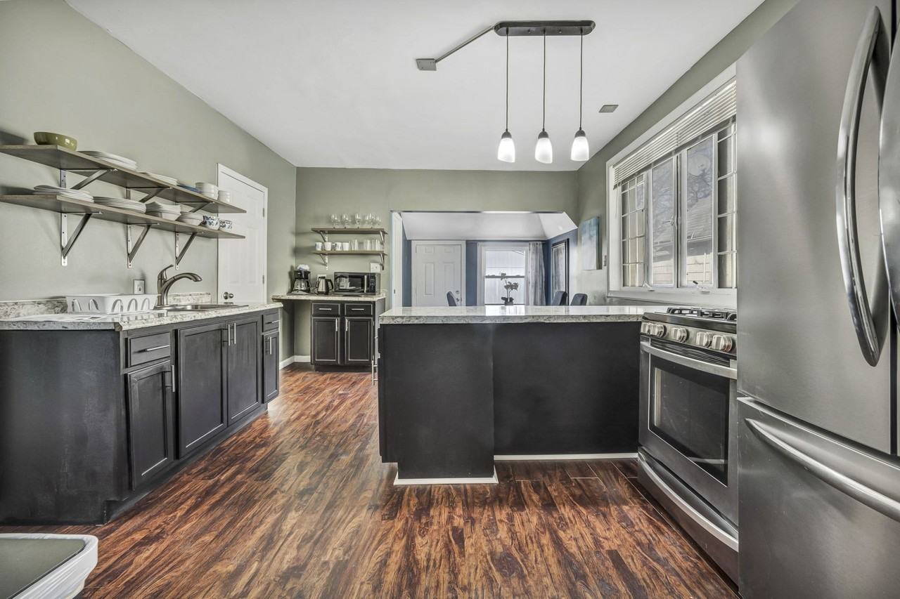 Storer Ave - Photo 6 of 12