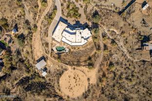 2715 W Cheyenne Dr - Photo 1 of 1