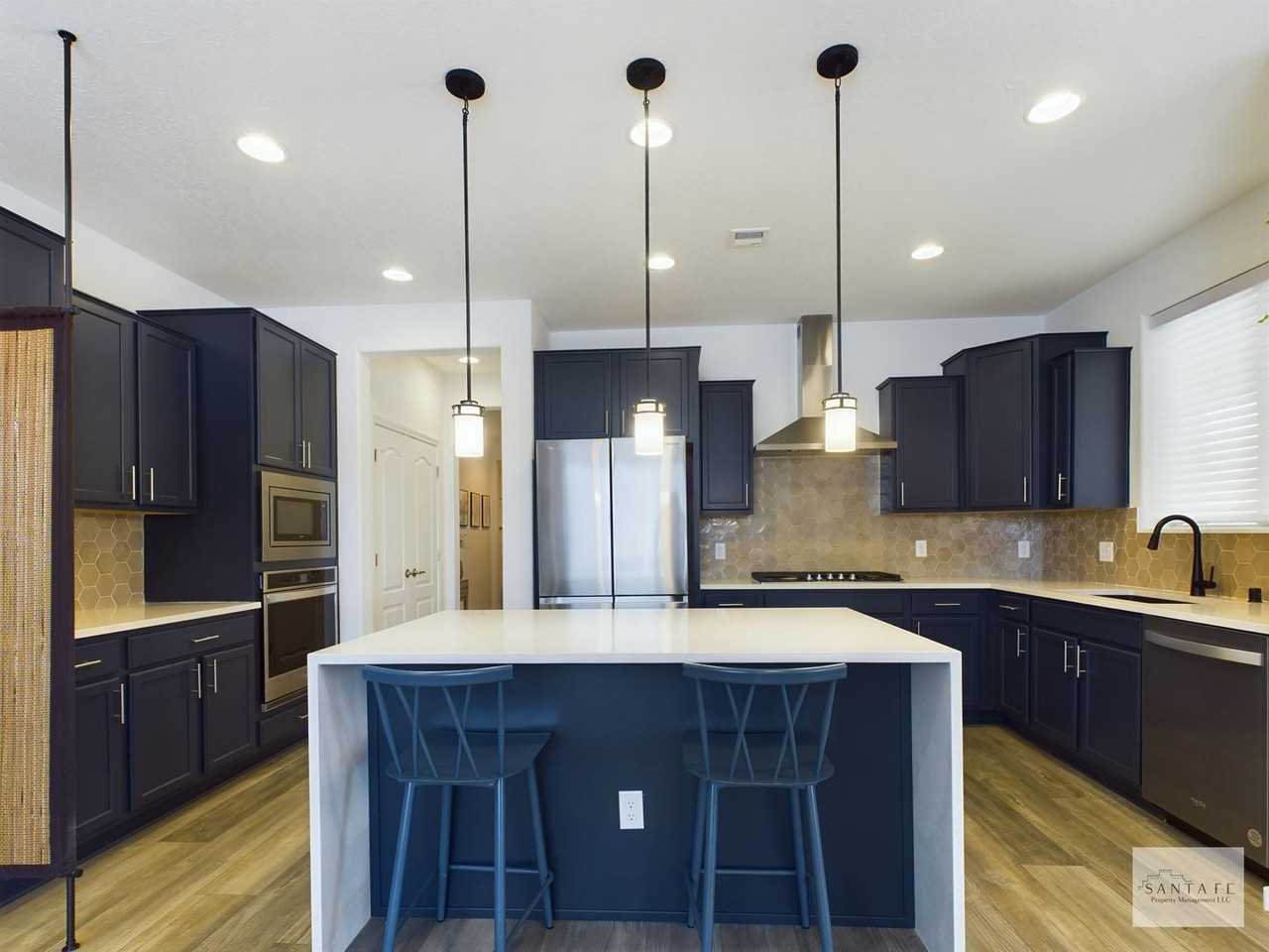 5222 Gold Hill Ln - Photo 3 of 30