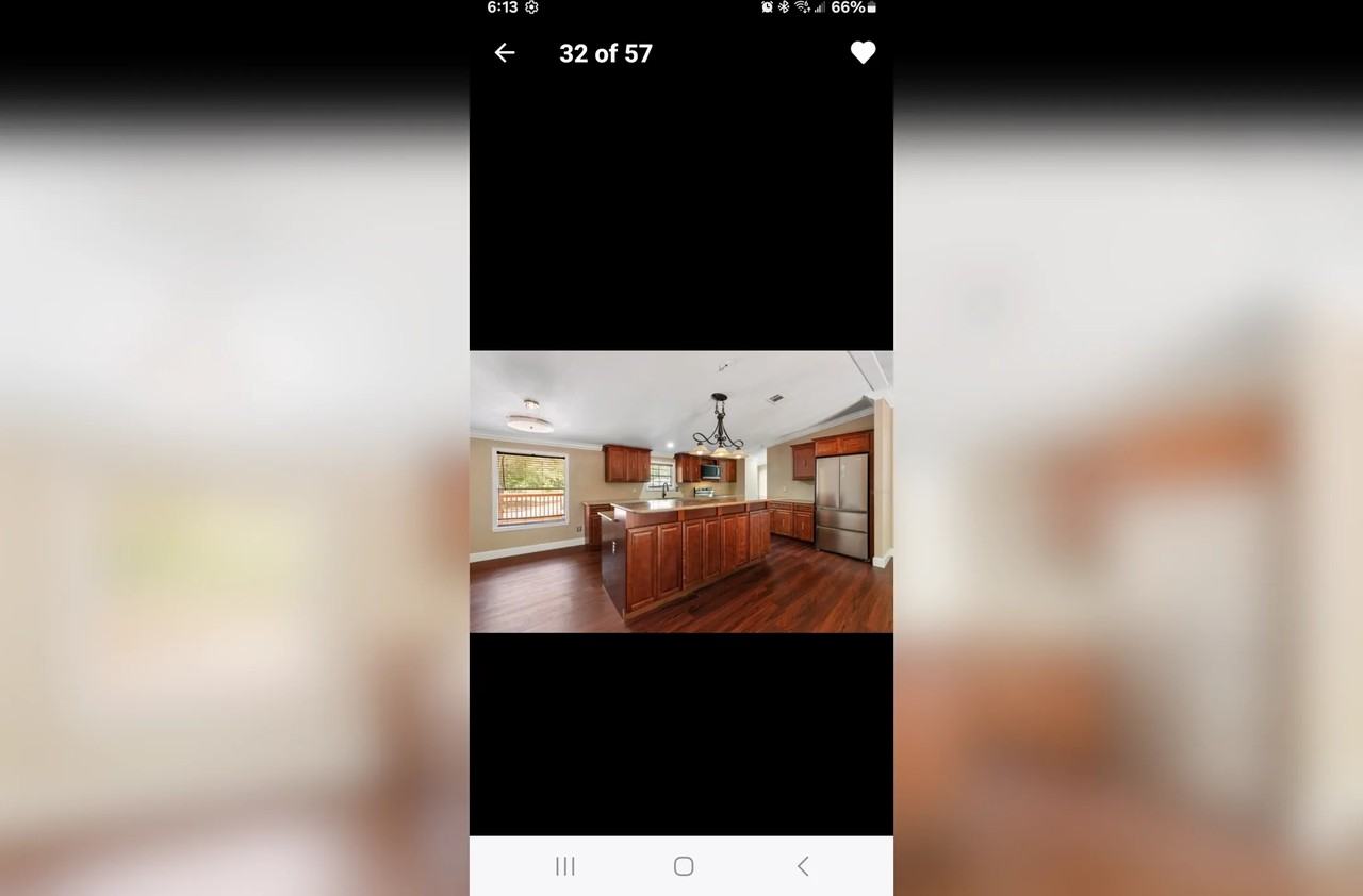 10120 Light Ave - Photo 3 of 40