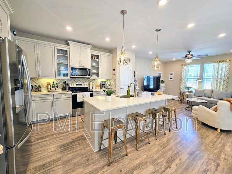 7160 Bedlam Dr - Photo 3 of 23