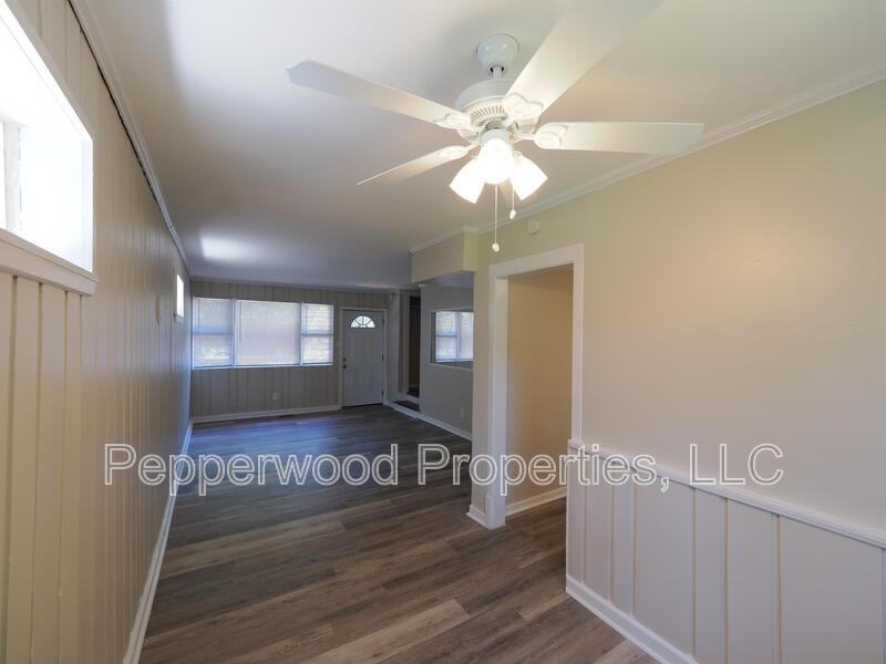 645 S Irwin Ave - Photo 3 of 9