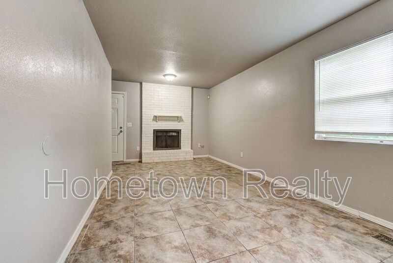 312 Nw 118th St - Photo 4 of 33