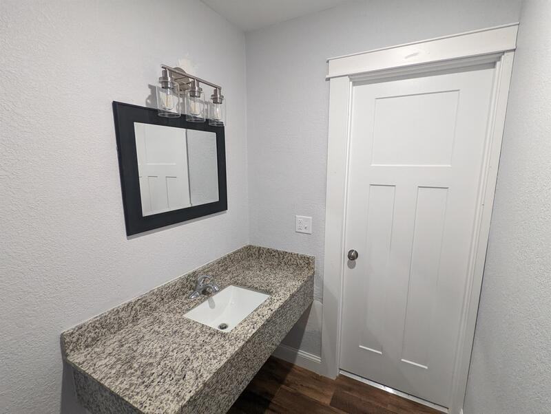 205 Oskaloosa St - Photo 5 of 14