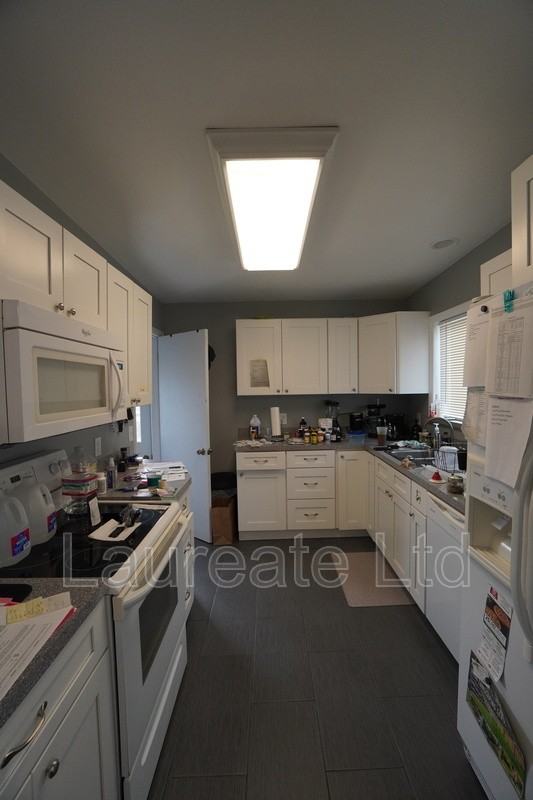 4580 S Fox St - Photo 4 of 15