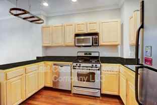 1122 Scott St - Photo 1 of 1