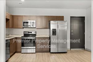 featured image of 1127 Alderson Ave #106