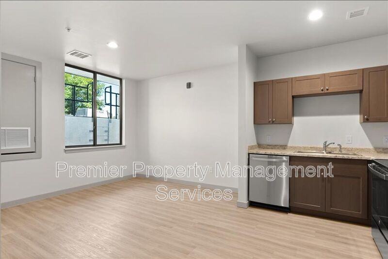 1127 Alderson Ave #106 - Photo 3 of 11