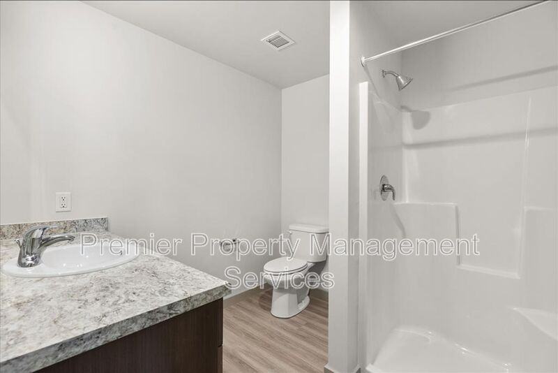 1127 Alderson Ave #106 - Photo 6 of 11