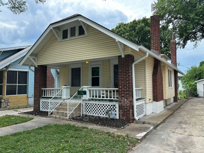 2110 Gentry St - Photo 2 of 46