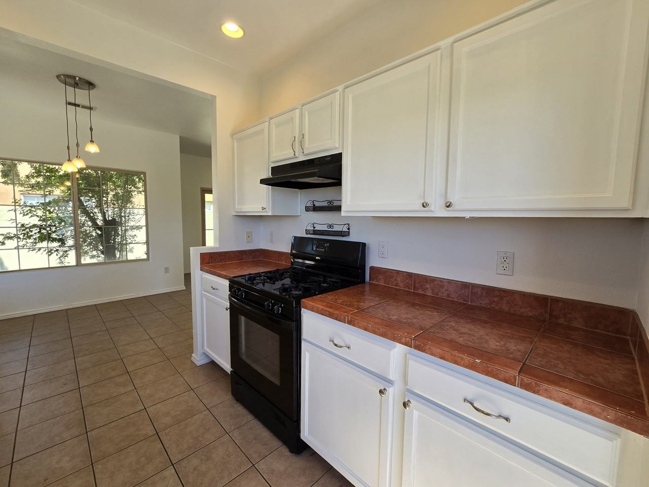 4252 Rock Castle Ln - Photo 3 of 20