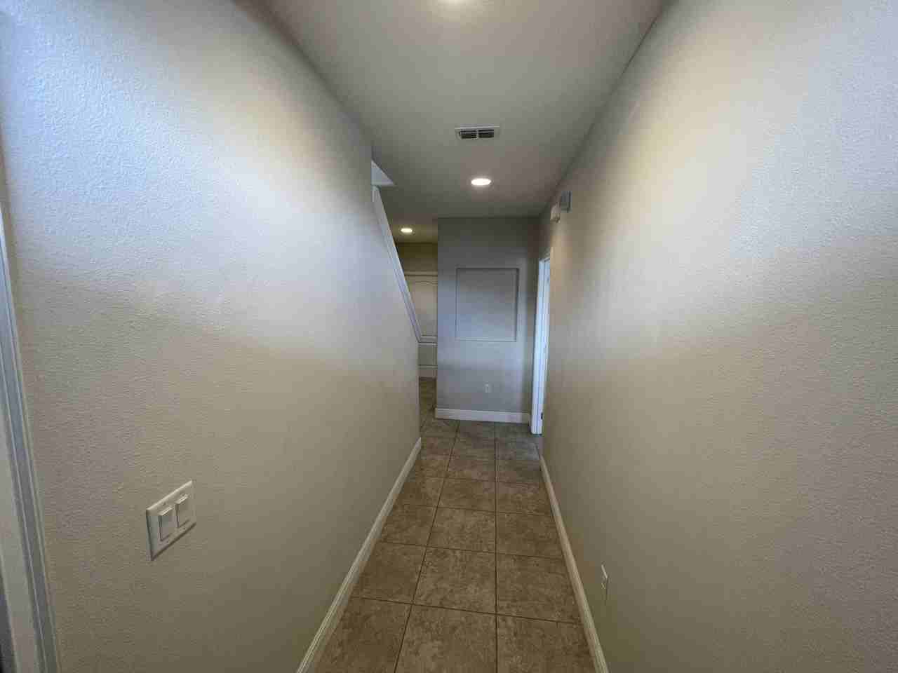 143 Kenny Blvd - Photo 3 of 12