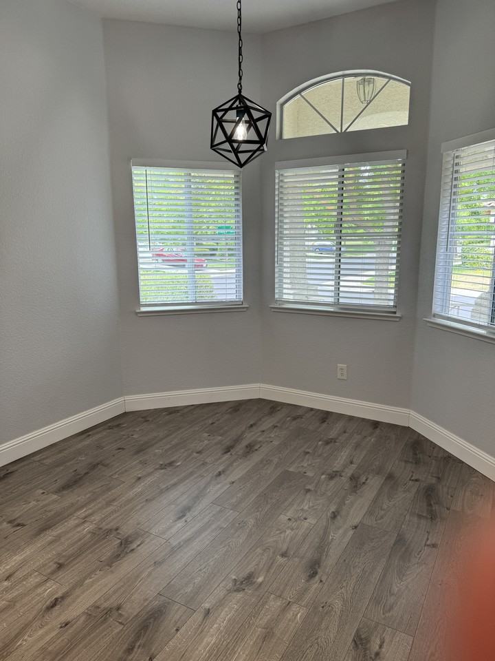 9193 Rizes Way - Photo 3 of 17