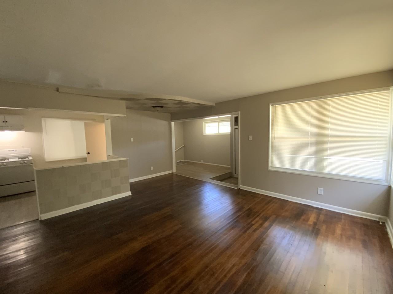 2308 Gardner Dr - Photo 2 of 7