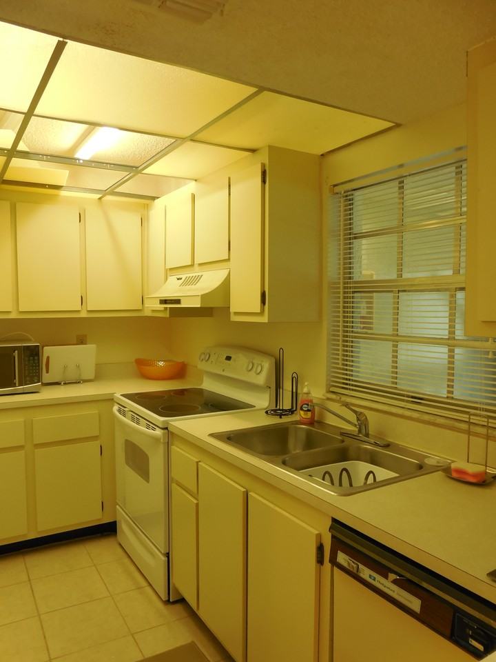 380 N Bayshore Blvd - Photo 6 of 12