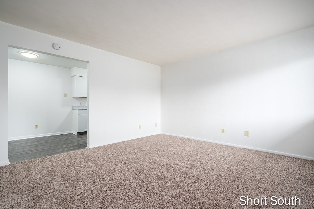 1605 Bacon Ave - Photo 3 of 23